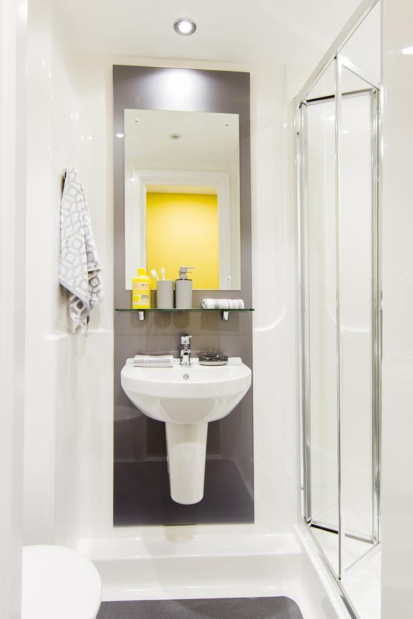 Catherine House- Campus Accommodation Портсмът Екстериор снимка